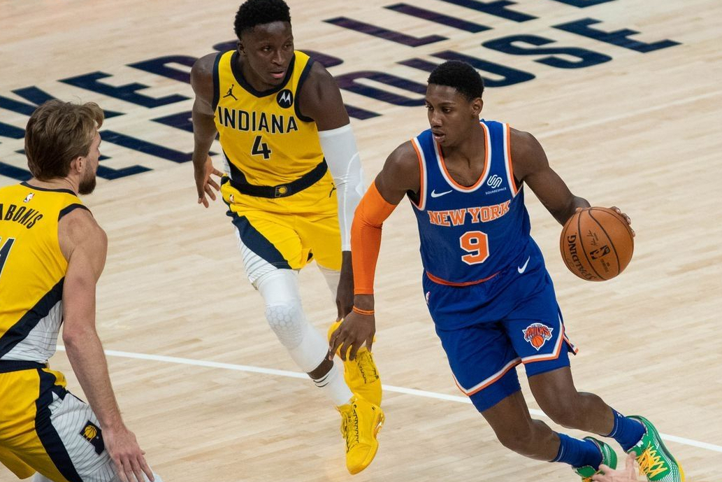 开云体育在线-清晨体能课后，尼斯外线爆发备战NBA常规赛，气氛紧张，轮换策略成焦点的简单介绍