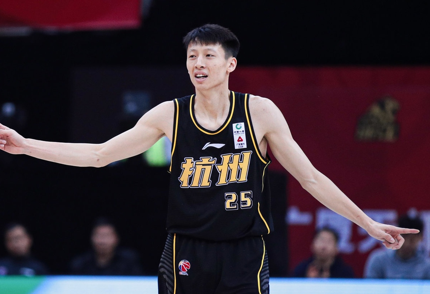 足总杯赛程吃紧，上海申花集结日状态回暖，信心回归，纪律约束更严格的简单介绍